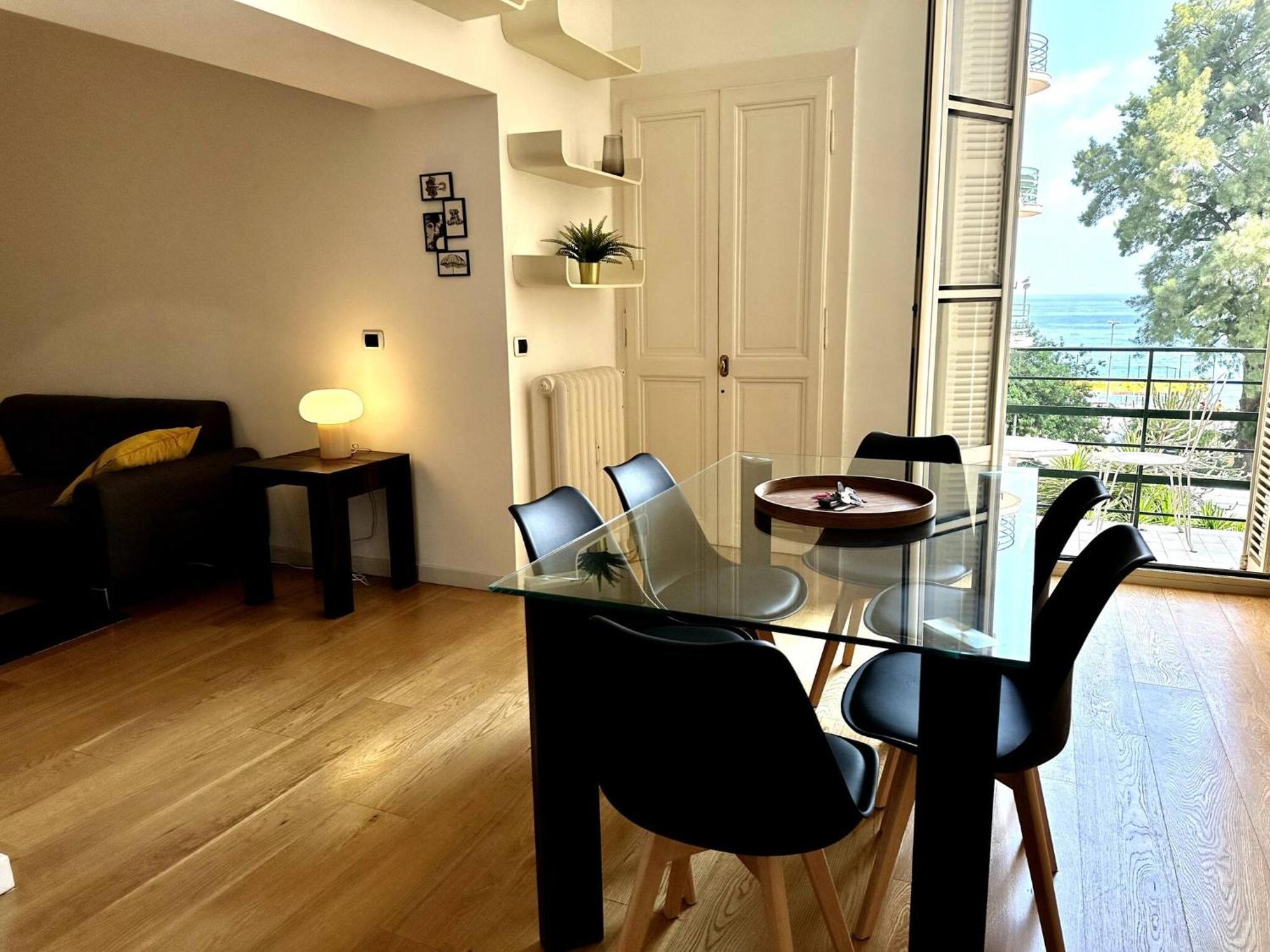 Beau 3 Pieces Vue Mer Menton Exteriör bild
